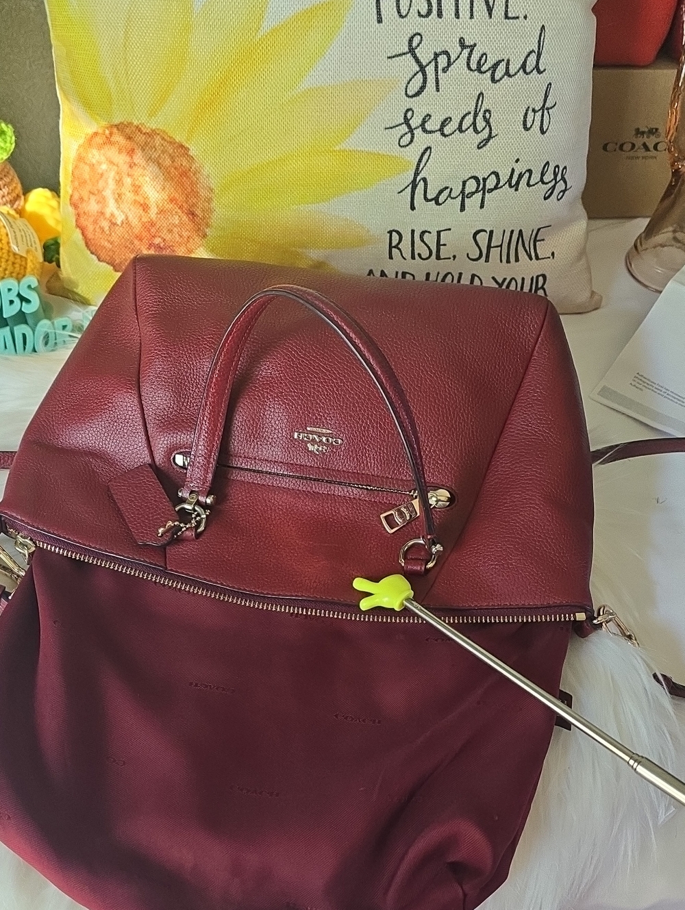 Coach Kelsey Rasberry Pebbled Leather Shoulder Bag E1581-34340 - Picture 15 of 15
